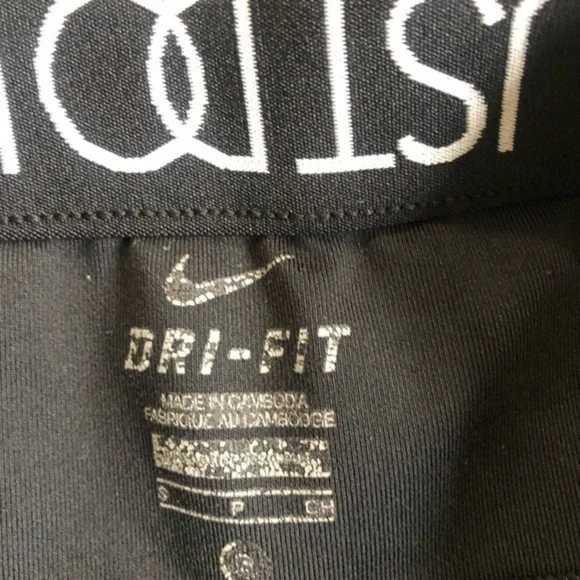 Nike black Capri leggings sz s/p - Picture 3 of 6